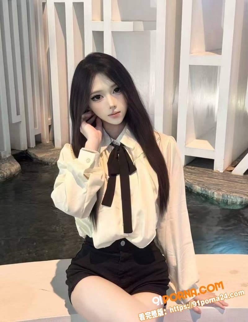 姐弟乱伦 姐姐床上做瑜伽...（2）