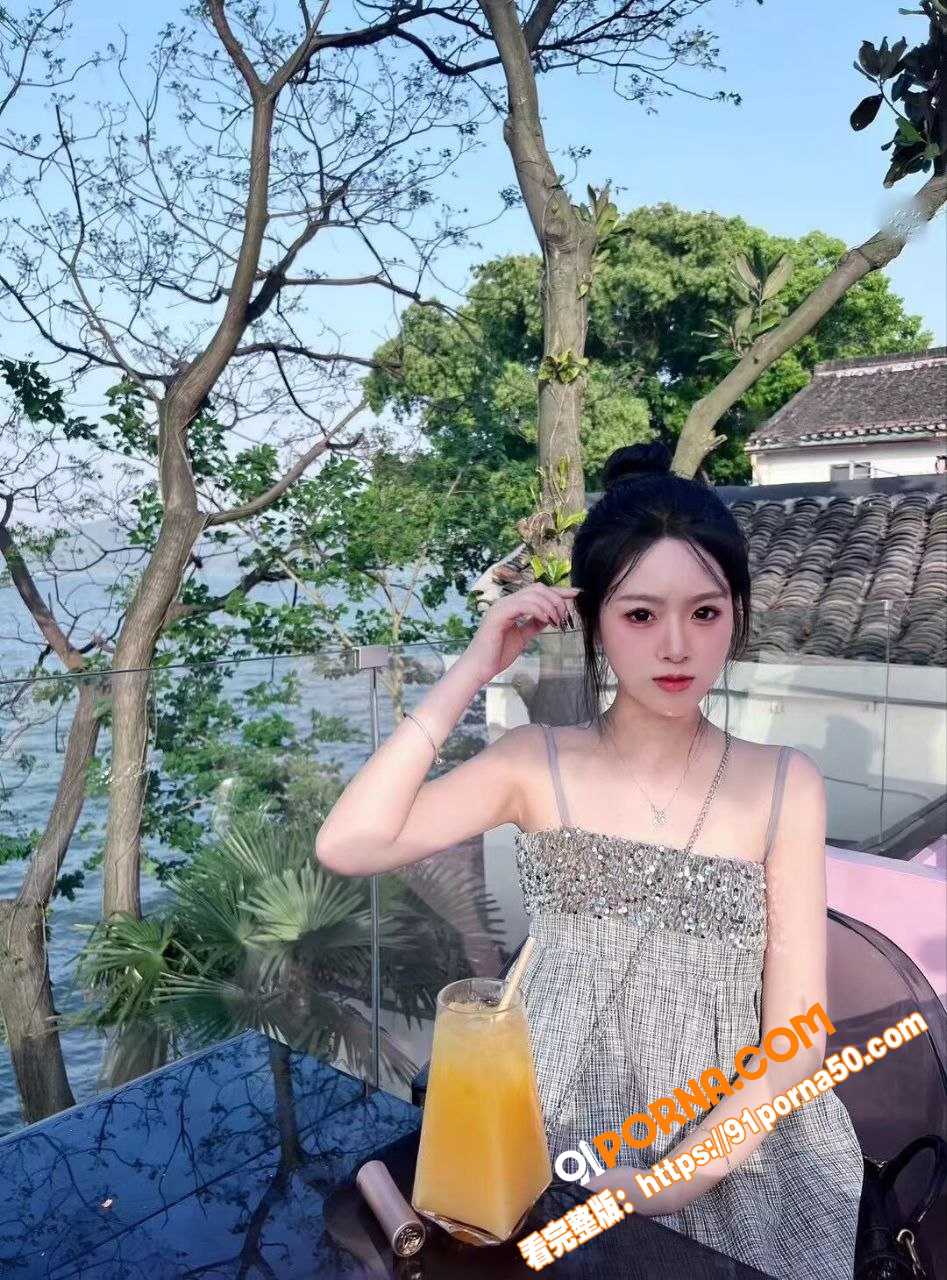 浙江高颜值嫩妹女友面对镜...（2）