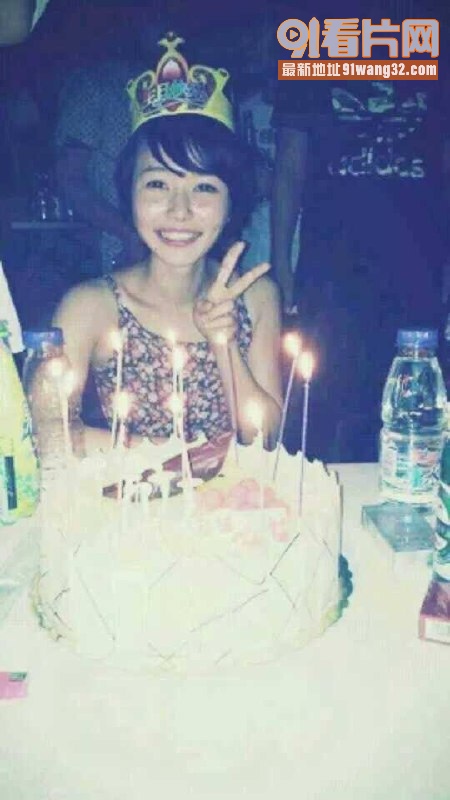新疆26岁反差人妻护士 ...（4）
