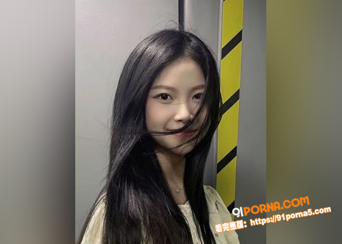 极品美少妇鲍鱼骚痒外出求...（1）