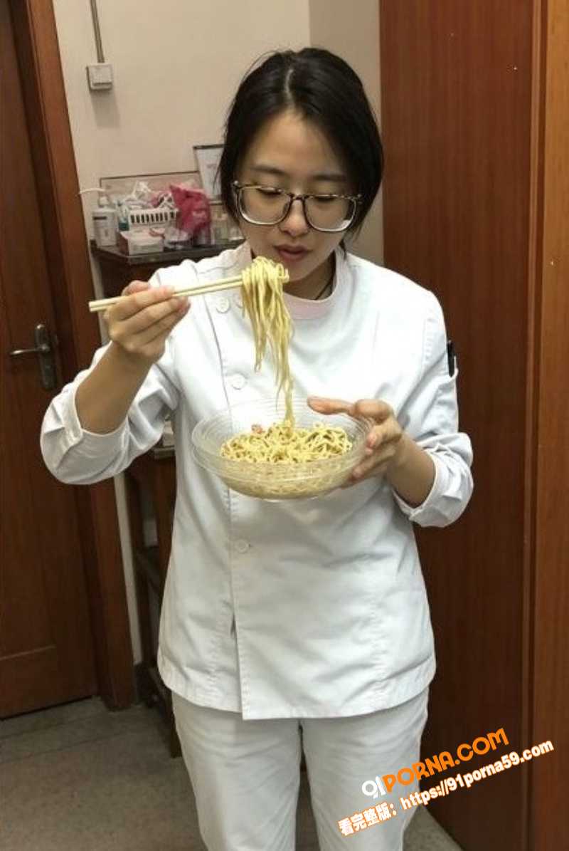 沈阳第一护士长办公室偷情...（2）