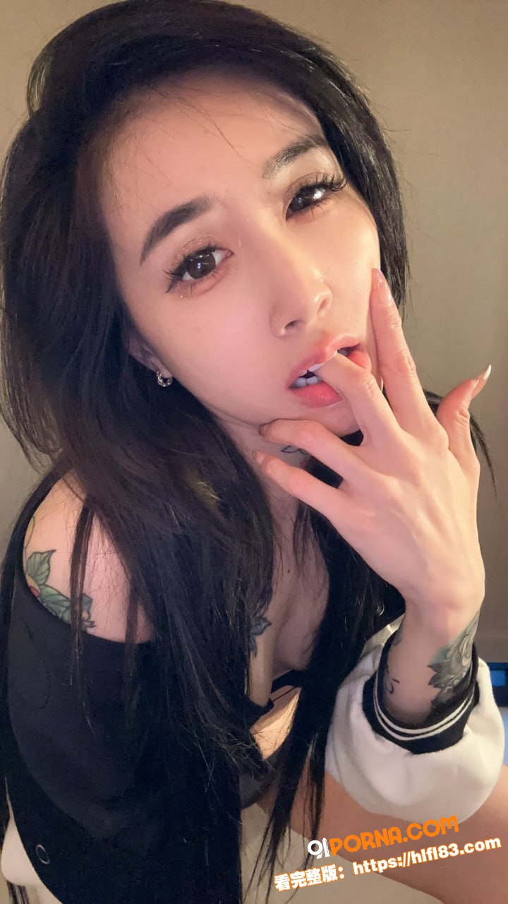 推特顶级反差婊刺激美女 ...（1）