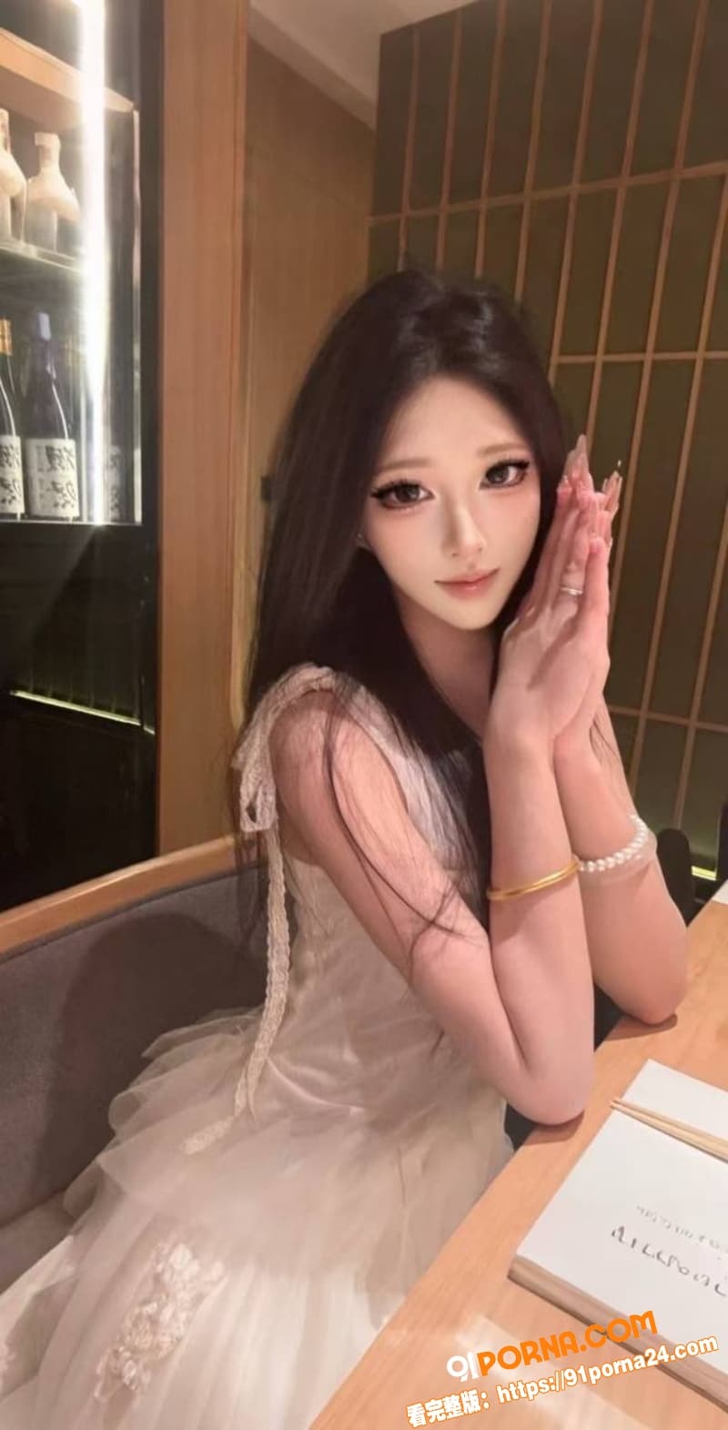 姐弟乱伦 姐姐床上做瑜伽...（1）
