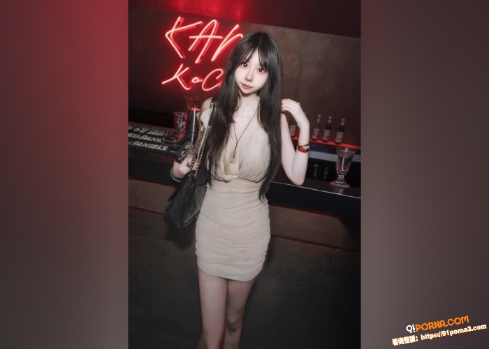 富二代酒店极品粉衣女，又...（2）