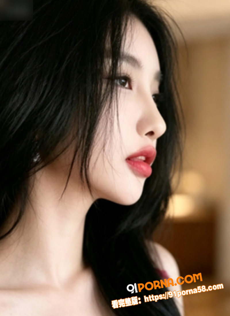 顶级极品美臀萝莉网红张鑫...（1）