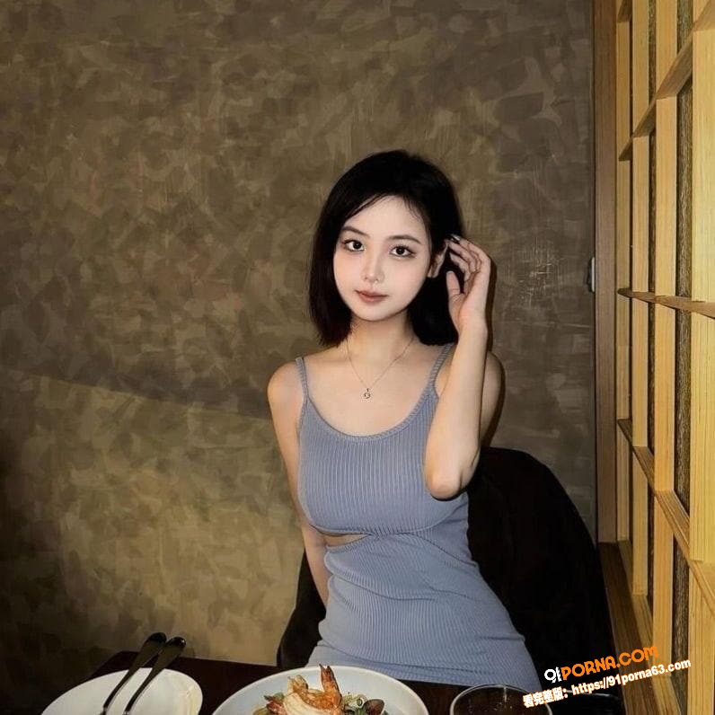 高颜值短发网红tzutz...（3）