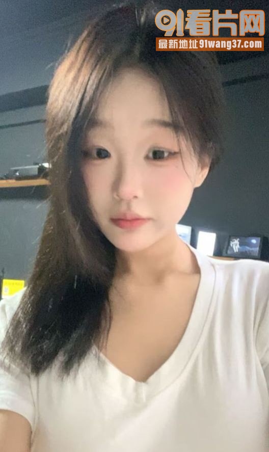河南18岁小母狗 李文菲...（2）