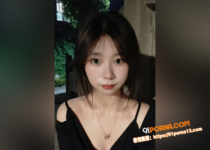 高颜值清纯少女居家与男友...（2）