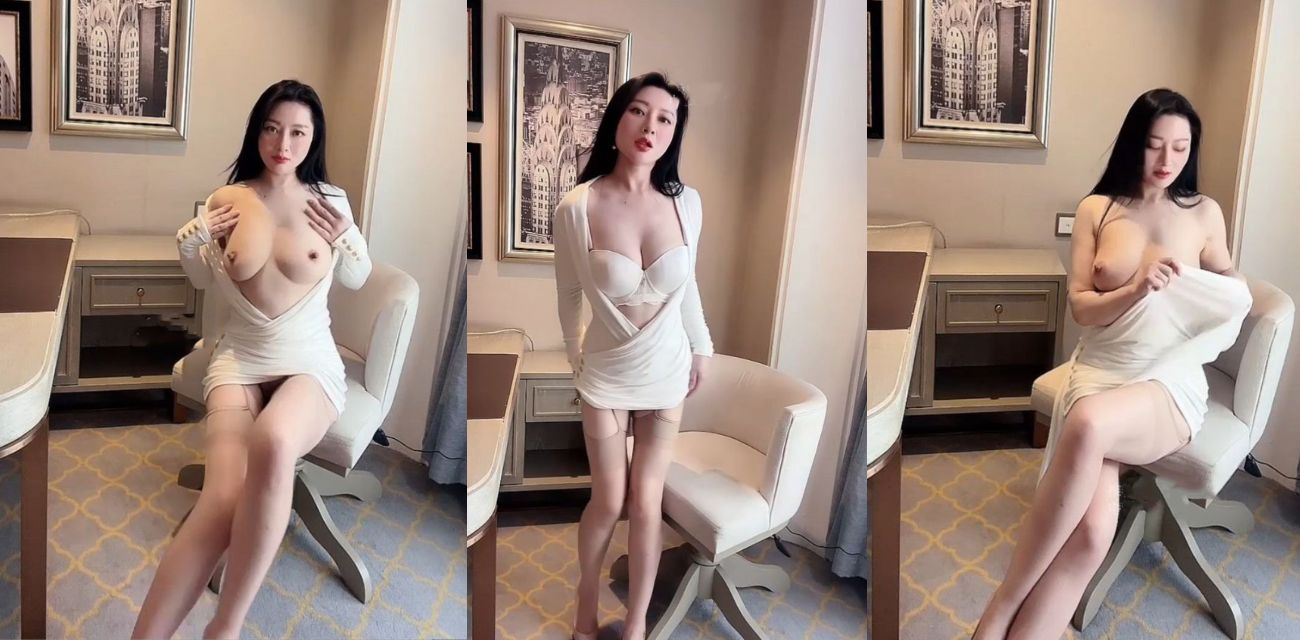 抖音 白月光长发姐姐 约炮操逼视频流出 白衬衫包臀裙高跟鞋非常配得上这个骚逼的气质！